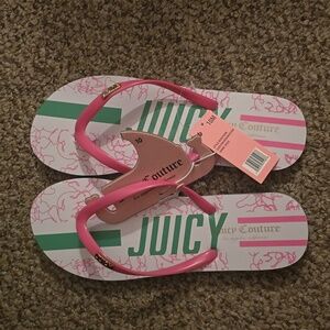 Juicy Couture flip flops new size 10 Solo